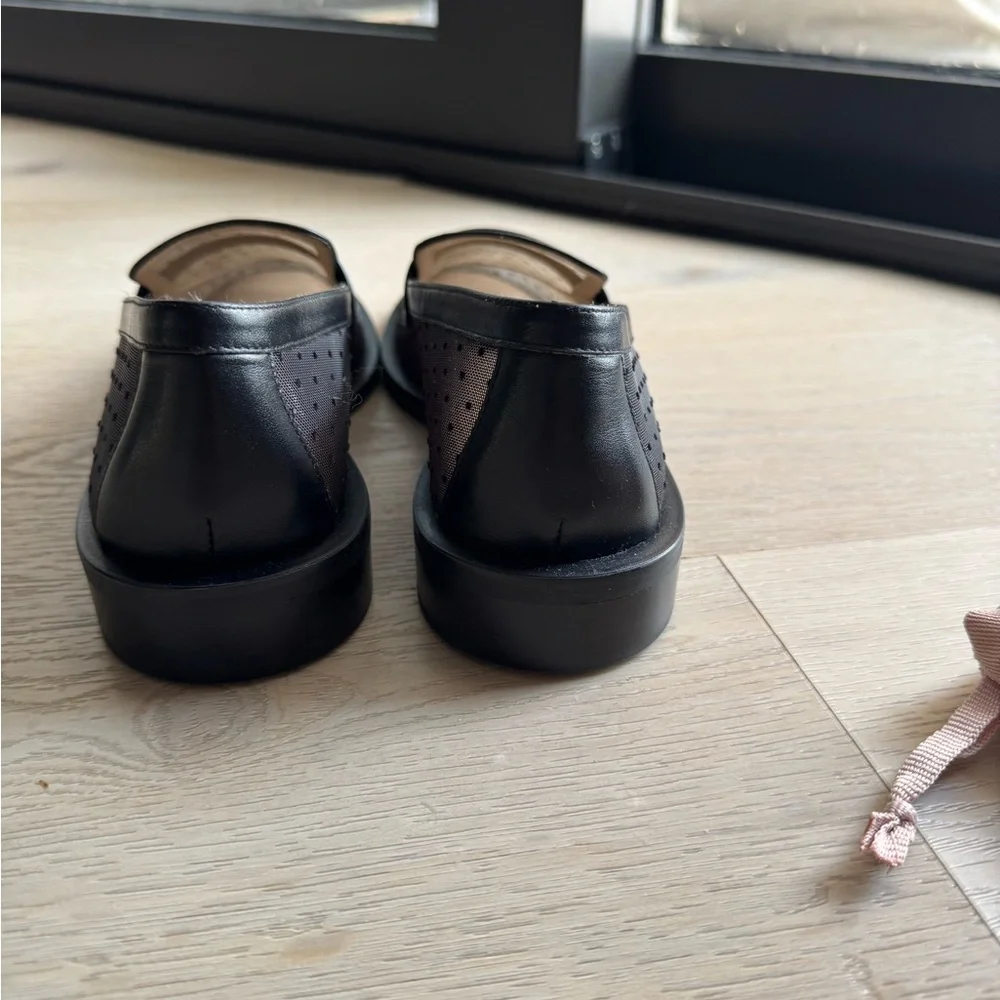 Stuart Weitzman's Palmer loafers - Picture 4 of 6